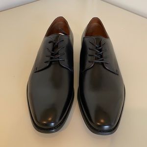 Men’s black dress shoe